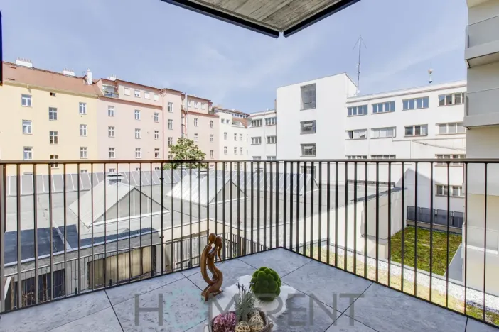 Pronájem bytu 1+kk, Praha, Vyšehradská, 37 m2