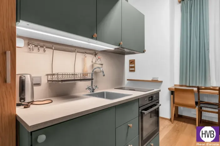 Prodej ubytování, Praha, Školská, 21 m2