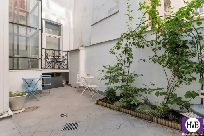 Prodej ubytování, Praha, Školská, 21 m2