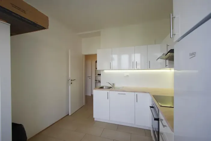 Pronájem bytu 2+kk, Praha - Vinohrady, náměstí Jiřího z Lobkovic, 35 m2
