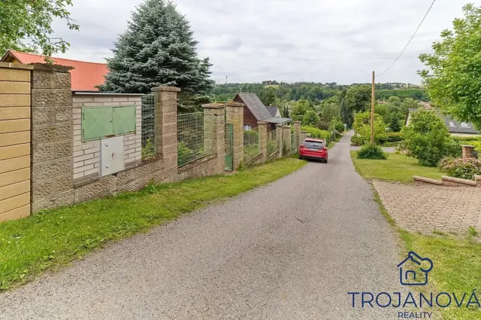 Prodej pozemku pro bydlení, Lštění, K zastávce, 621 m2