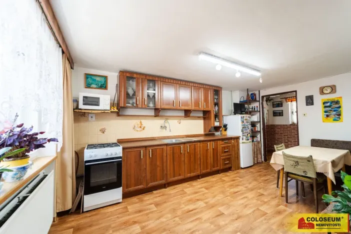 Prodej vícegeneračního domu, Tišnovská Nová Ves, 221 m2