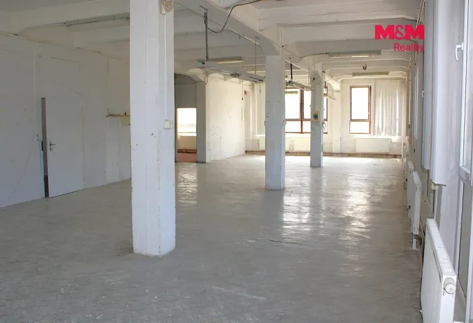 Pronájem výrobních prostor, Nová Paka, Kotíkova, 330 m2