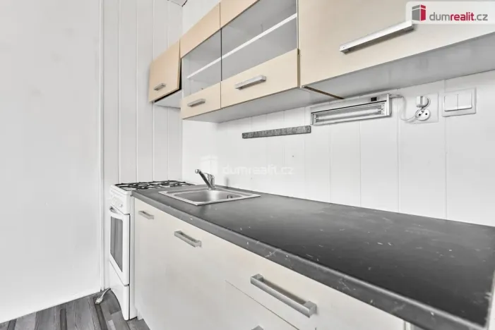 Prodej bytu 1+1, Horní Slavkov, Dlouhá, 38 m2