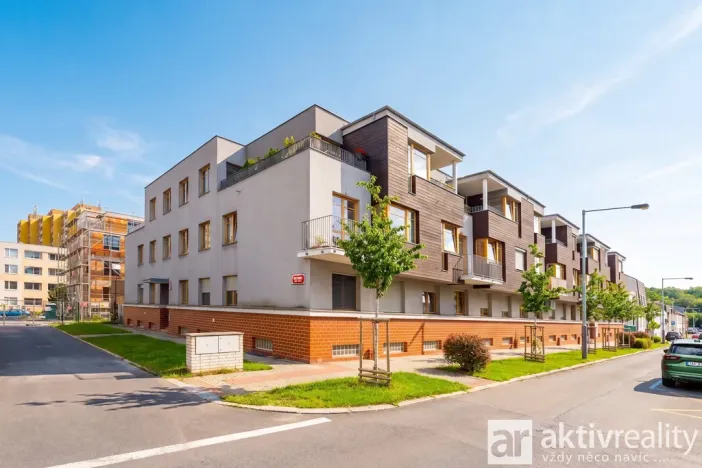 Prodej bytu 3+1, Praha - Žižkov, Mezi domky, 110 m2