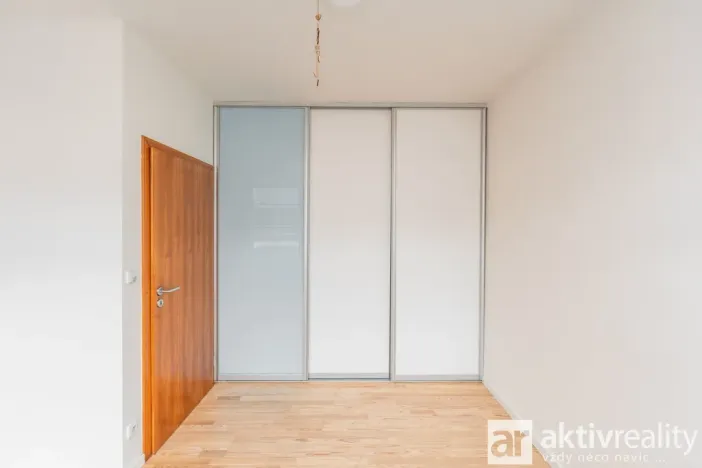 Prodej bytu 3+1, Praha - Žižkov, Mezi domky, 110 m2