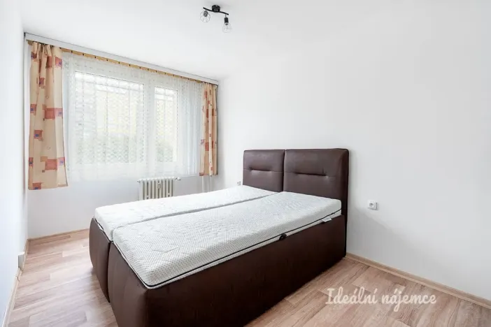 Pronájem bytu 2+kk, Praha, Slancova, 47 m2