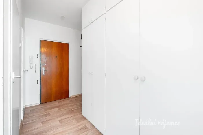 Pronájem bytu 2+kk, Praha, Slancova, 47 m2