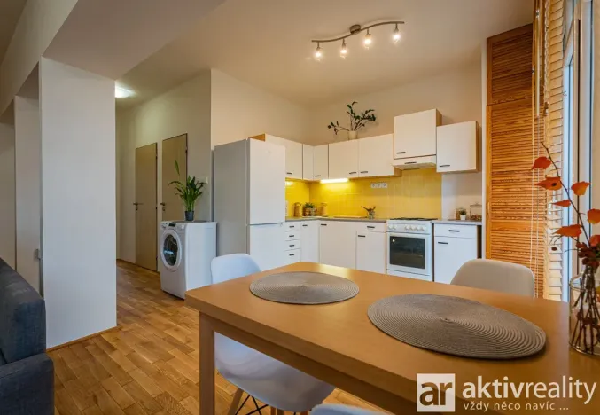 Pronájem bytu 2+1, Neratovice, Dr. E. Beneše, 67 m2