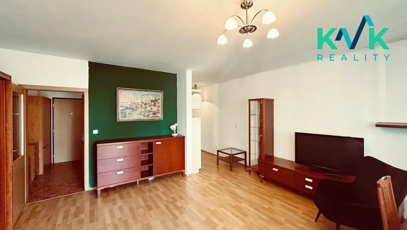 Pronájem bytu 1+kk, Karlovy Vary, Waldertova, 39 m2