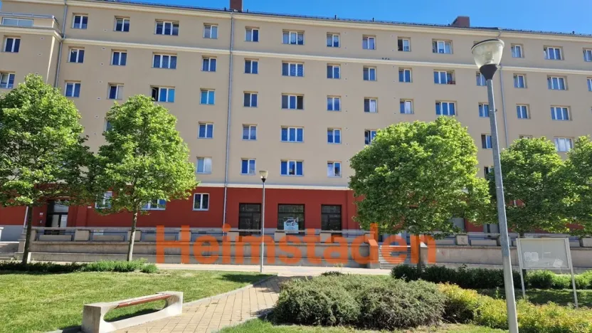 Pronájem obchodního prostoru, Havířov-Šumbark, nám. T. G. Masaryka, 120 m2