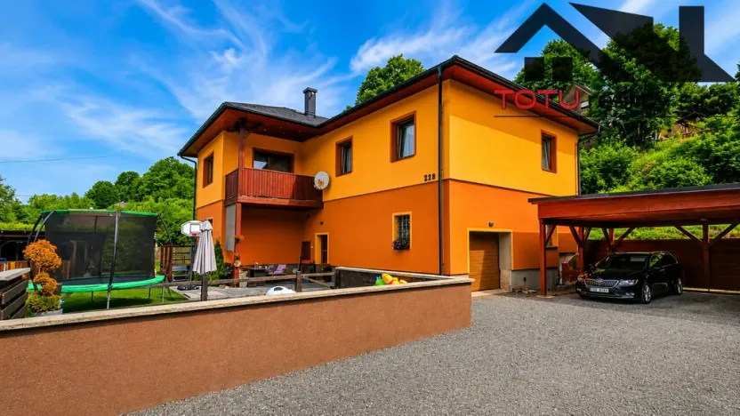 Prodej rodinného domu, Trutnov, 240 m2