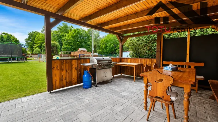 Prodej rodinného domu, Trutnov, 240 m2