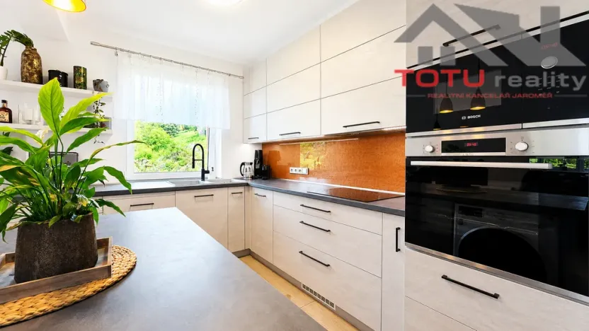 Prodej rodinného domu, Trutnov, 240 m2