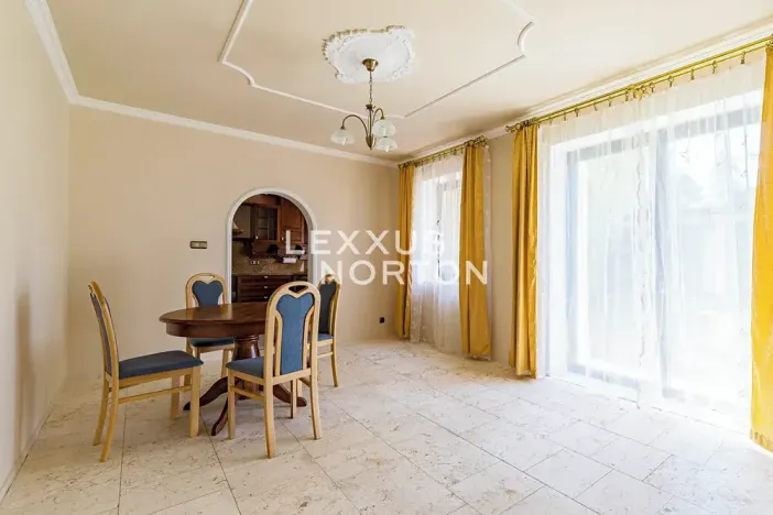 Pronájem rodinného domu, Praha - Řepy, Doubravínova, 480 m2