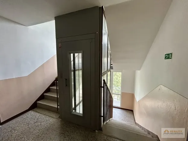 Prodej bytu 1+1, Broumov, Pionýrská, 36 m2