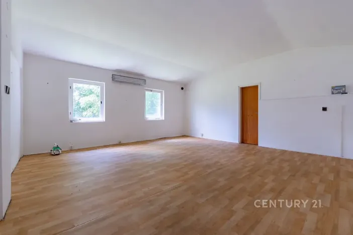 Prodej obchodního prostoru, Lom, Podkrušnohorská, 273 m2