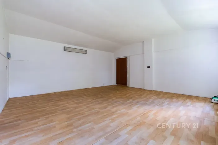Prodej obchodního prostoru, Lom, Podkrušnohorská, 273 m2