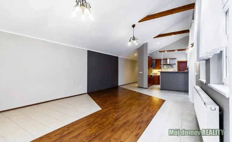 Pronájem vícegeneračního domu, Praha - Písnice, Putimská, 13000 m2