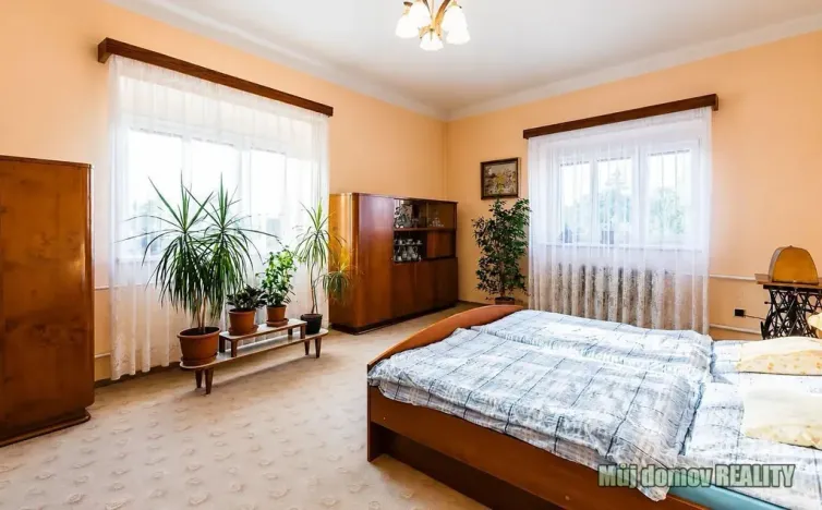 Pronájem vícegeneračního domu, Praha - Písnice, Putimská, 13000 m2
