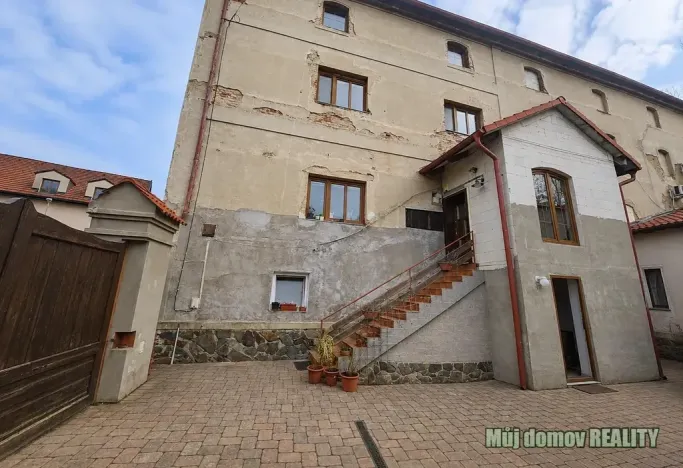 Pronájem vícegeneračního domu, Praha - Písnice, Putimská, 13000 m2