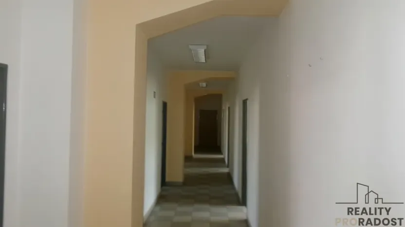 Pronájem kanceláře, Brno - Zábrdovice, 630 m2