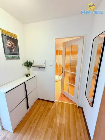Pronájem bytu 1+1, Praha - Lhotka, Jílovská, 40 m2