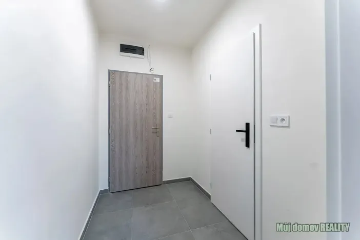 Pronájem bytu 1+kk, Praha - Břevnov, Na břevnovské pláni, 22 m2