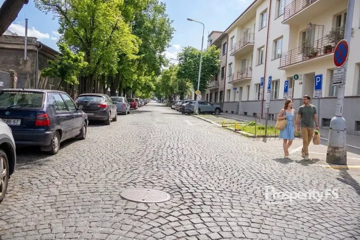 Pronájem komerční, Kladno, náměstí Svobody, 12 m2