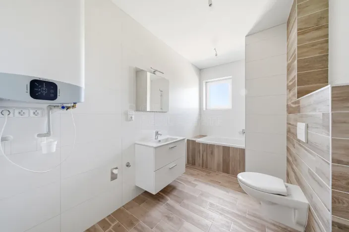 Prodej bytu 2+kk, Bahnhofstraße,Groß-Siegharts,Rakousko, 56 m2