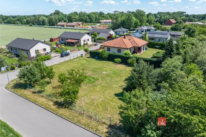 Prodej pozemku pro bydlení, Hrobice, 943 m2