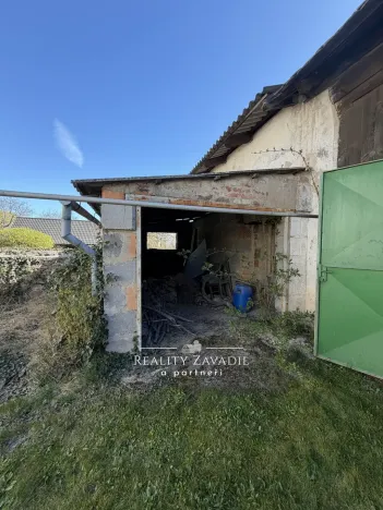 Prodej pozemku pro bydlení, Chvaletice - Hornická Čtvrť, 603 m2