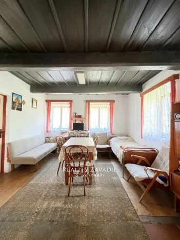 Prodej rodinného domu, Chvaletice - Hornická Čtvrť, 198 m2