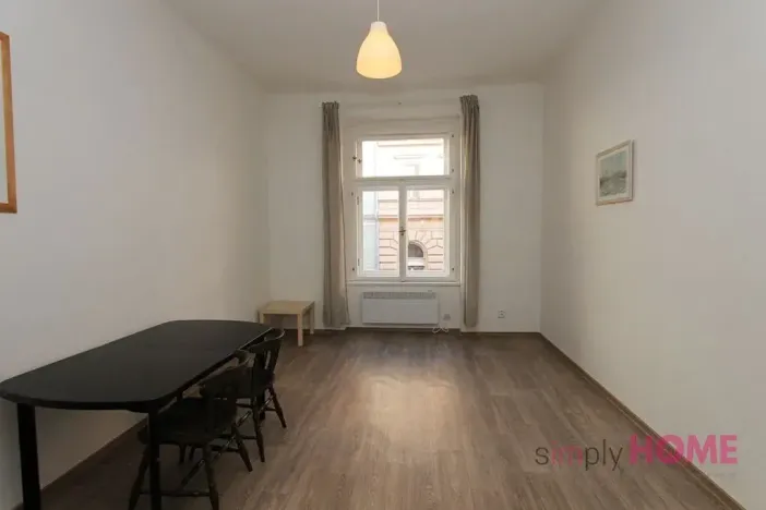 Pronájem bytu 1+1, Praha - Žižkov, Blahníkova, 40 m2