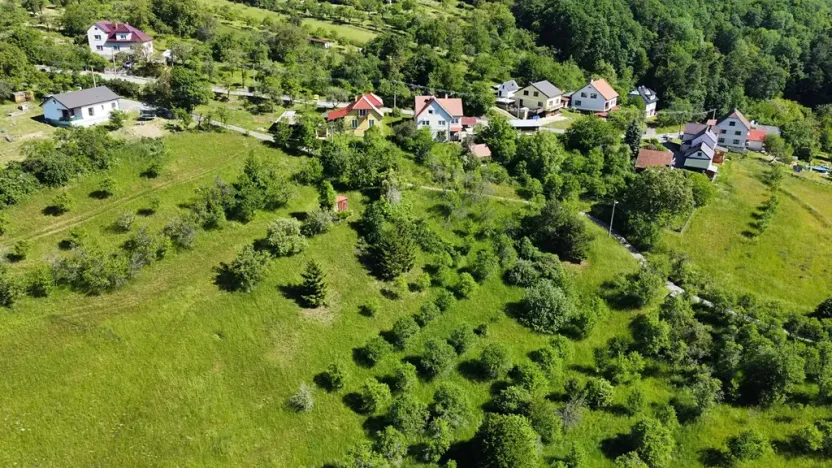 Prodej pozemku pro bydlení, Luhačovice, 17000 m2