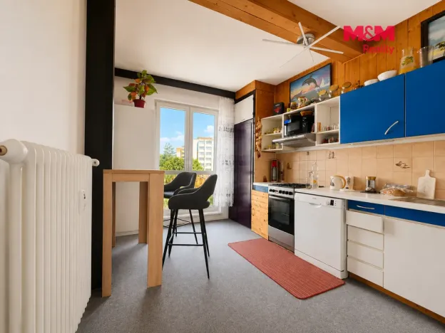 Prodej bytu 2+1, Nová Role, Tovární, 55 m2