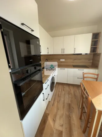 Pronájem bytu 2+1, Mělník, Dukelská, 56 m2