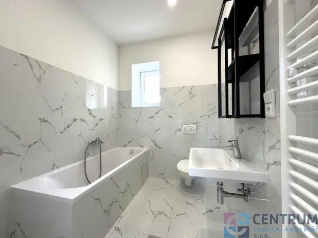 Pronájem bytu 2+kk, Jablonec nad Nisou, U Jeslí, 41 m2