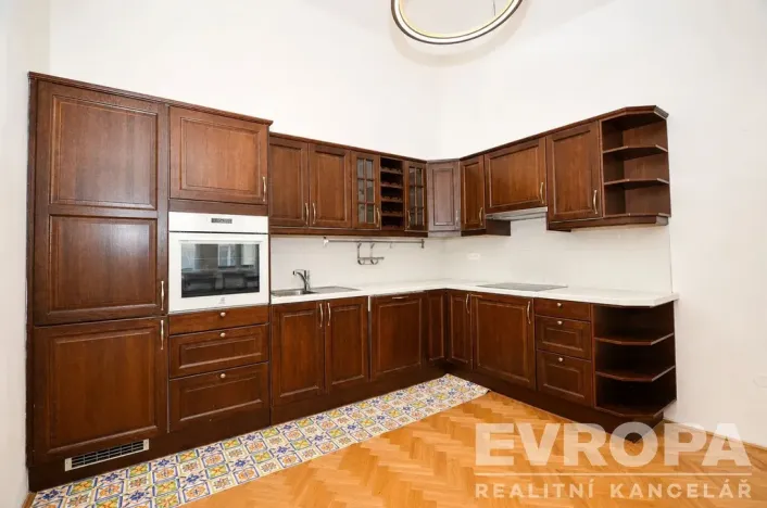 Pronájem bytu 3+1, Praha - Nové Město, Pštrossova, 94 m2