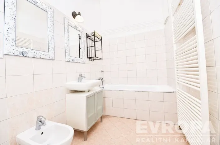 Pronájem bytu 3+1, Praha - Nové Město, Pštrossova, 94 m2