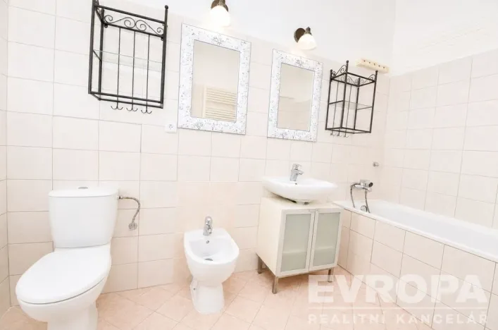 Pronájem bytu 3+1, Praha - Nové Město, Pštrossova, 94 m2