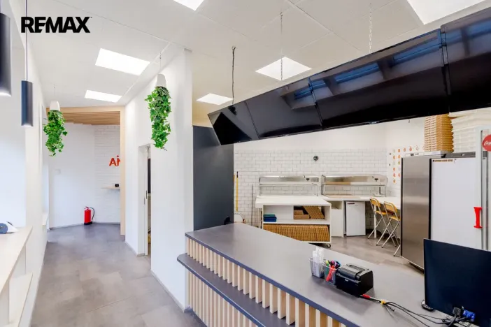 Pronájem restaurace, Hradec Králové - Pražské Předměstí, Habrmanova, 74 m2