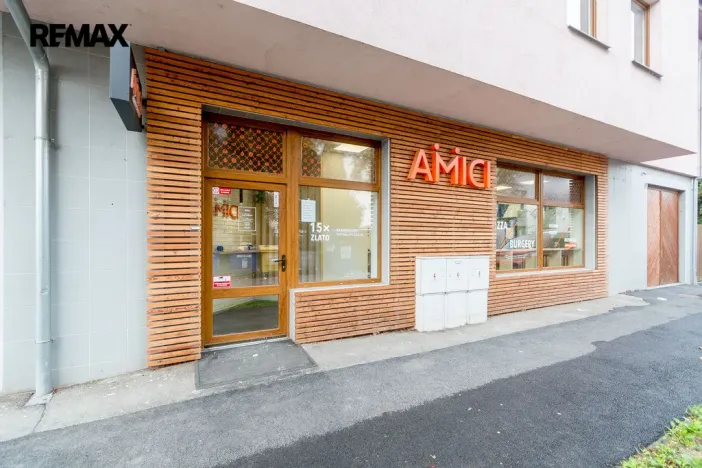 Pronájem restaurace, Hradec Králové - Pražské Předměstí, Habrmanova, 74 m2