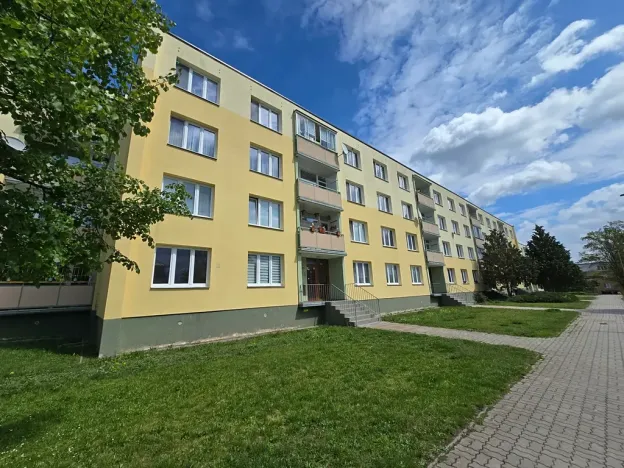 Prodej bytu 3+1, Postoloprty, Jiráskovo náměstí, 65 m2