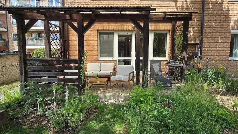 Prodej rodinného domu, Dolní Břežany, Dělnická, 214 m2