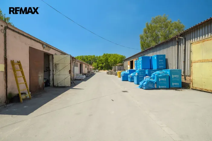 Prodej výrobních prostor, Nesovice - Letošov, 1047 m2