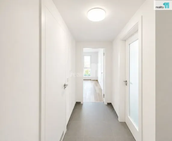 Prodej bytu 2+kk, Praha, Kolmanova, 51 m2