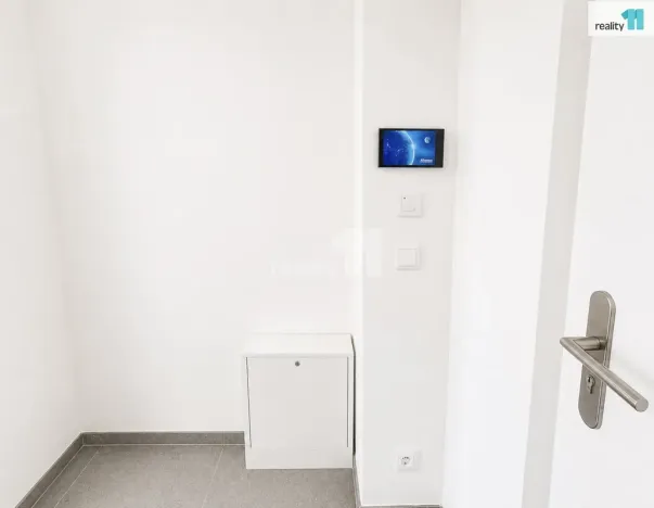 Prodej bytu 2+kk, Praha, Kolmanova, 51 m2