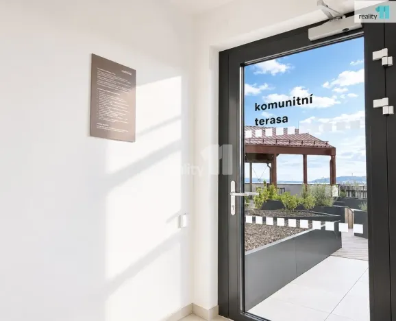 Prodej bytu 2+kk, Praha, Kolmanova, 51 m2