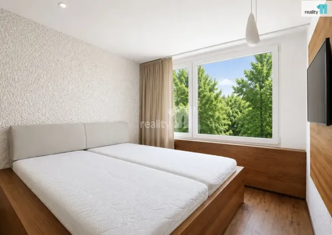 Prodej bytu 3+kk, Průhonice, Na Sídlišti III, 73 m2